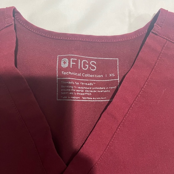 Figs Scrub Top - Picture 3 of 3